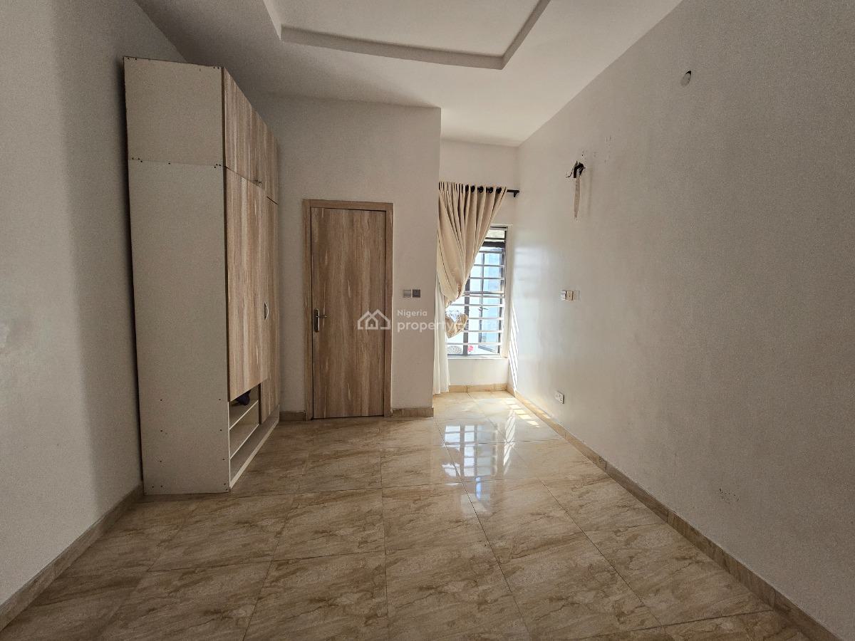 Nicely Finished and Well Located Serviced 4 Bedroom Terrace Duplex, Riverside Estate, Chevron Toll Gate, Lekki, Lagos, Terraced Duplex for Sale