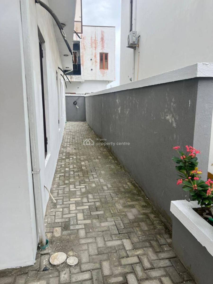 Exclusive Spacious 4 Bedroom Semi Detached House with a Bq, Orchid Road Before The Roundabout, Lekki, Lagos, Semi-detached Duplex for Rent