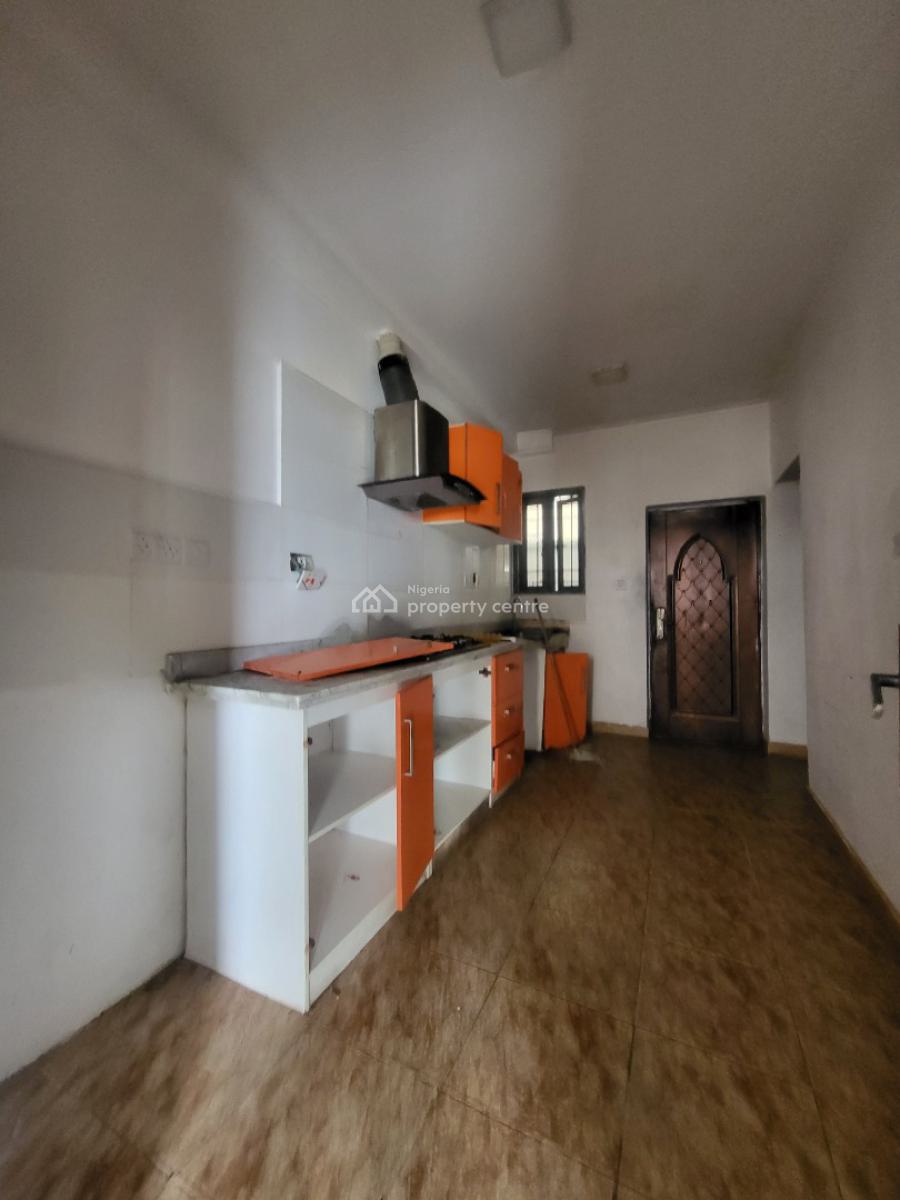 Specious Well Built Distress 3bedroom Terrace Duplex with Bq, Orchid Road Lekki Lagos, Lekki, Lagos, Terraced Duplex for Sale