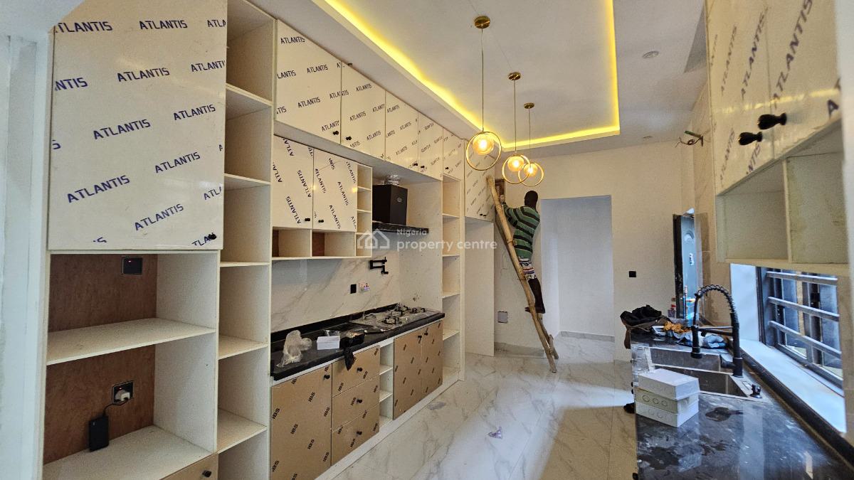 Vibrant 4 Bedroom Semi-detached Duplex with a Bq, Omole Phase 2, Ikeja, Lagos, Semi-detached Duplex for Sale