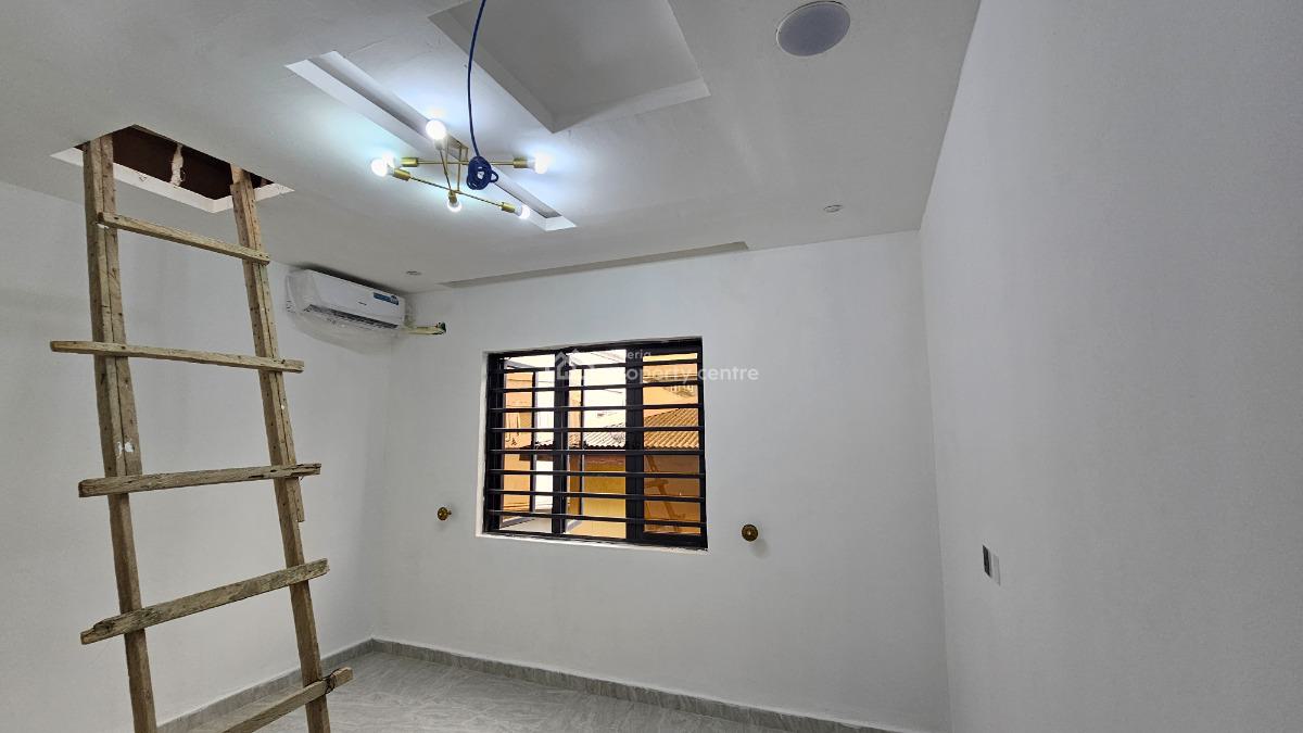Vibrant 4 Bedroom Semi-detached Duplex with a Bq, Omole Phase 2, Ikeja, Lagos, Semi-detached Duplex for Sale