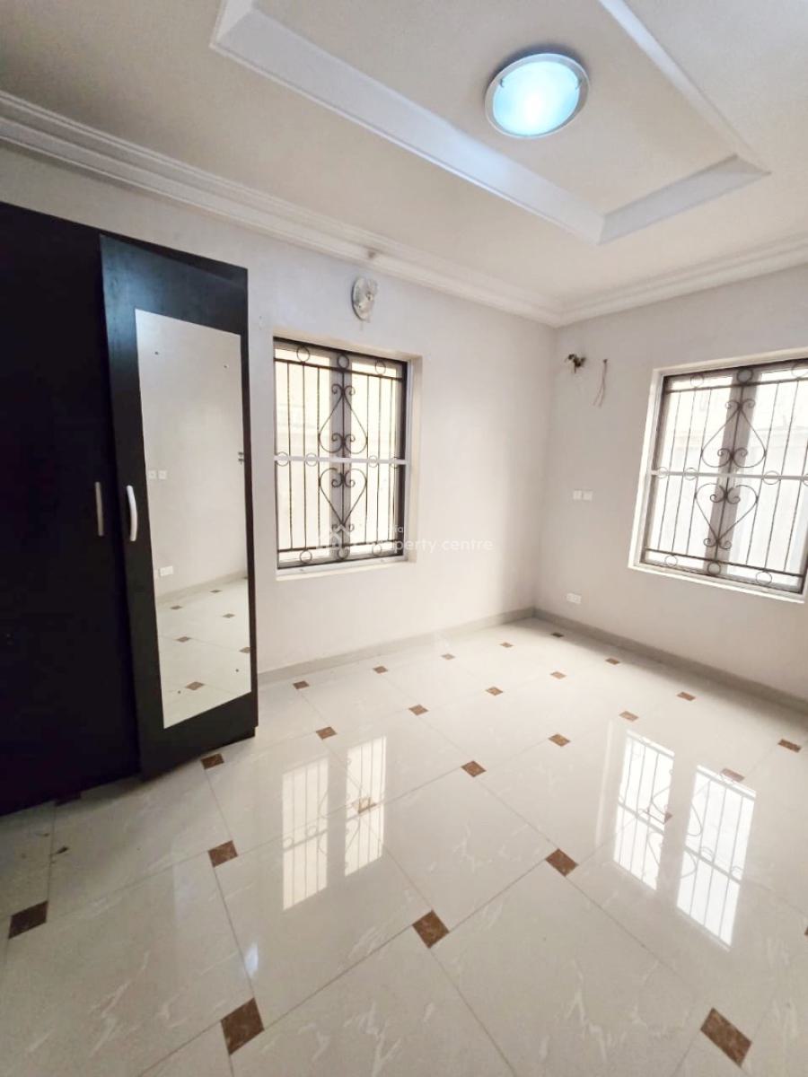 Luxury 2 Bedroom Flat, Gra Phase 2, Magodo, Lagos, Flat / Apartment for Rent