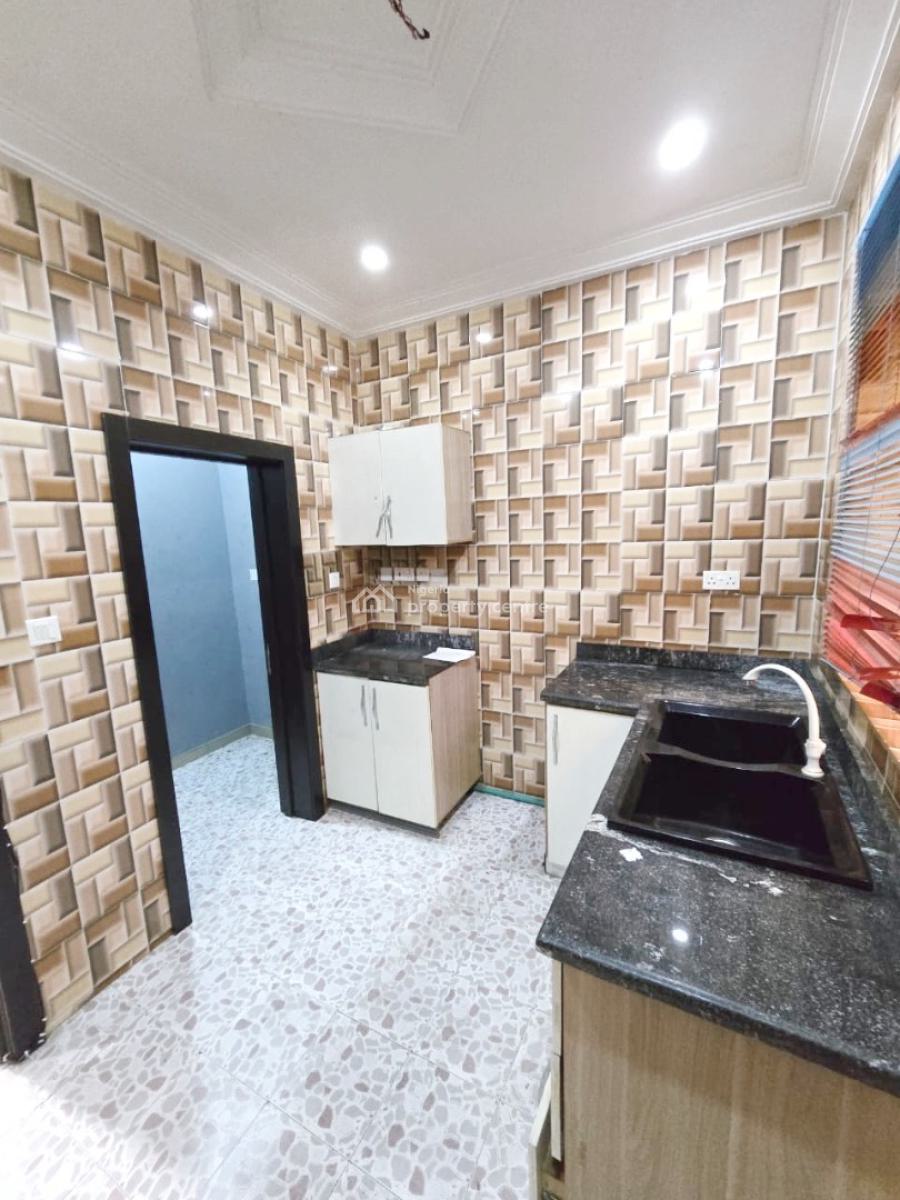 Luxury 2 Bedroom Flat, Gra Phase 2, Magodo, Lagos, Flat / Apartment for Rent