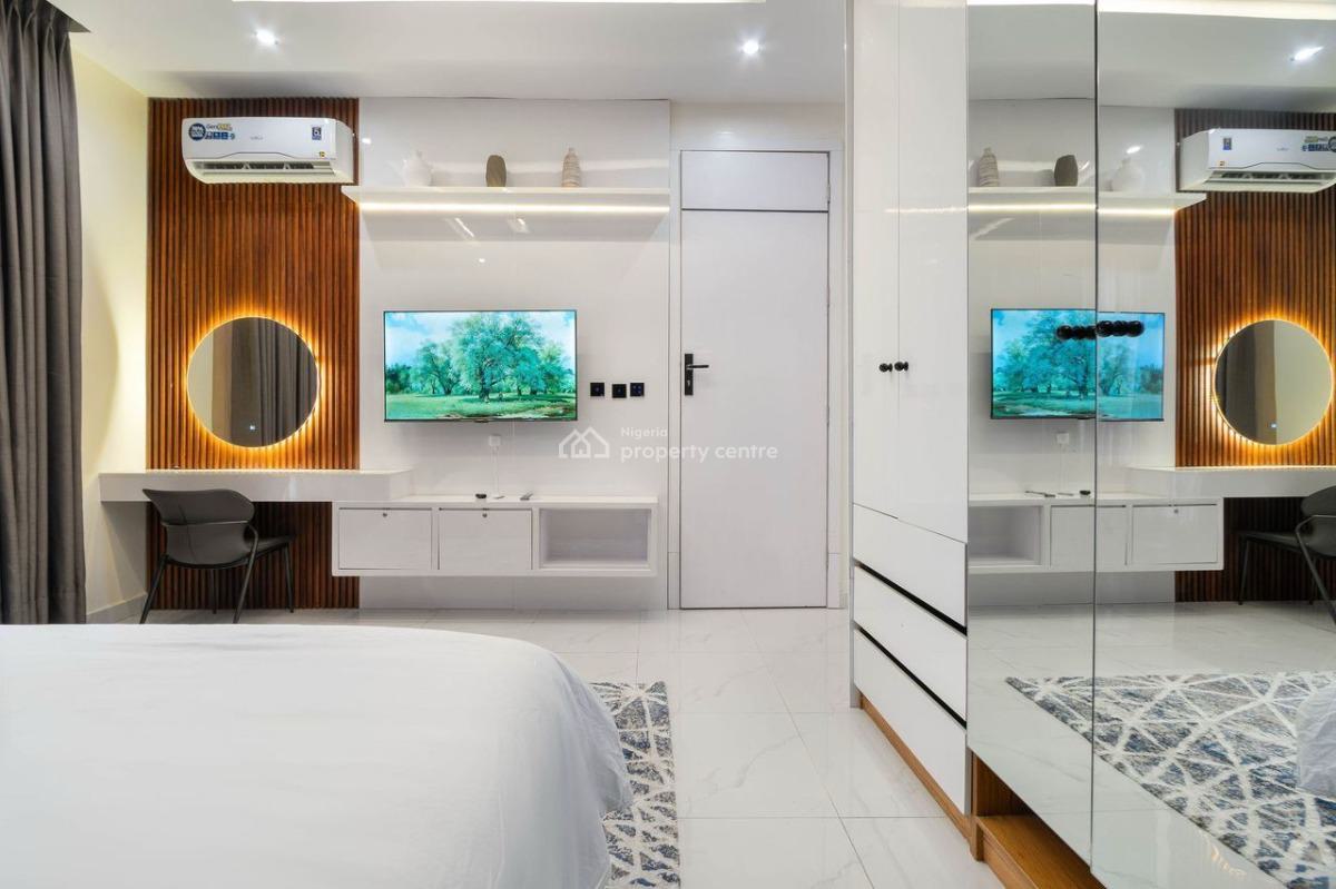 Experience Luxury and Convenience in Our Fully Automated 3-bedroom, Freedom Way, Lekki Phase 1, Lekki, Lagos, Flat / Apartment Short Let