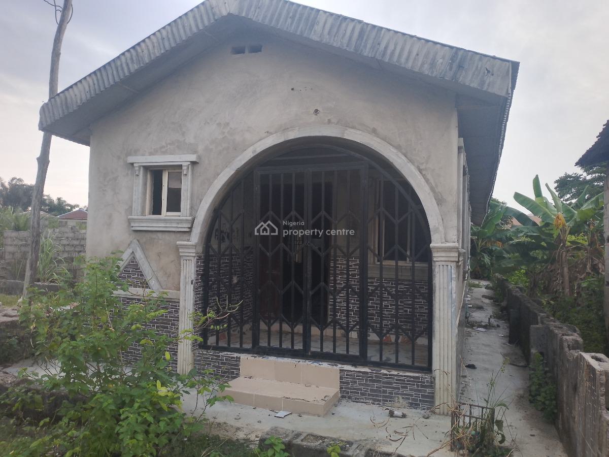 2 Bedroom Bungalow, Macaulay Off Bayeku Road, Igbogbo, Ikorodu, Lagos, Detached Bungalow for Sale