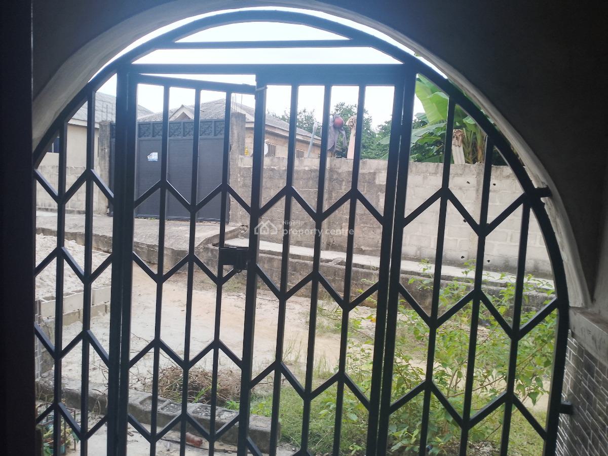 2 Bedroom Bungalow, Macaulay Off Bayeku Road, Igbogbo, Ikorodu, Lagos, Detached Bungalow for Sale