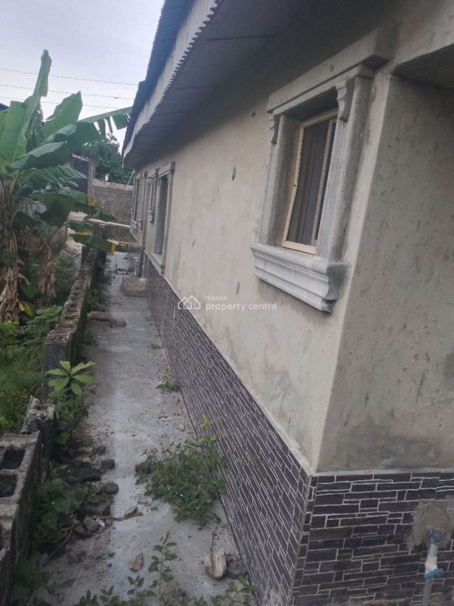 2 Bedroom Bungalow, Macaulay Off Bayeku Road, Igbogbo, Ikorodu, Lagos, Detached Bungalow for Sale