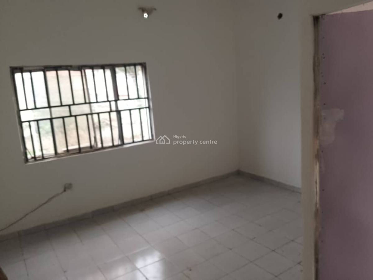 Spacious Selfcon on a Tarred Road, 1st Avenue, Gwarinpa, Abuja, Self Contain (single Rooms) for Rent