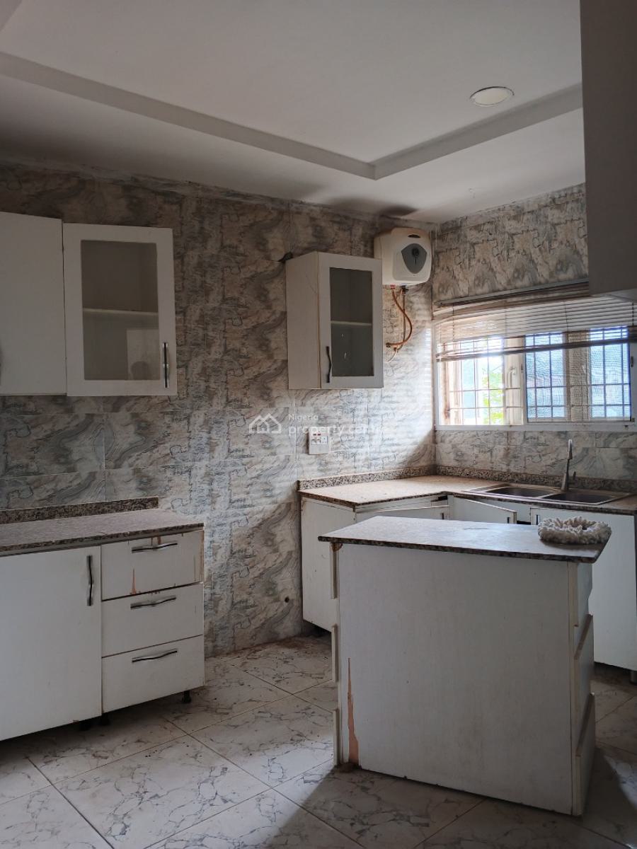 4 Bedroom Terrace Duplex with Bq, Guzape District, Abuja, Terraced Duplex for Rent