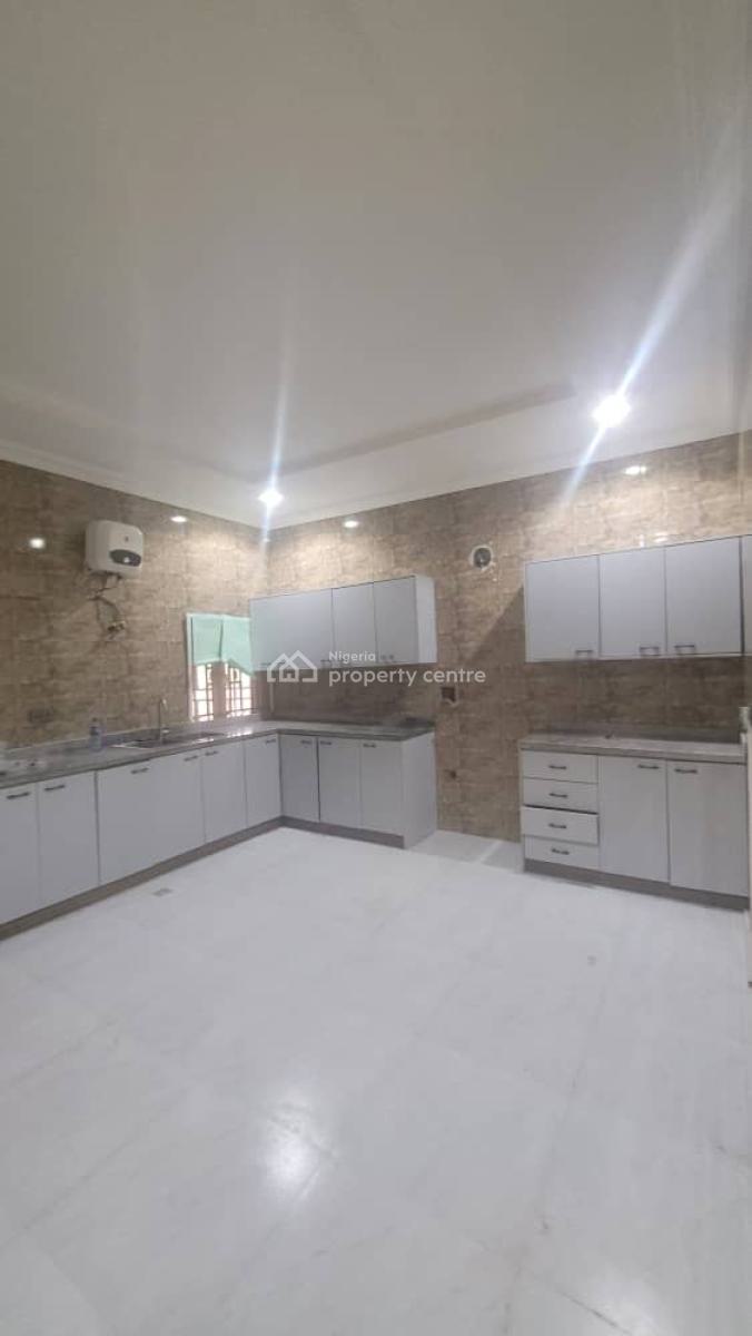 ️ Luxury Massive 4bedroom Flat on The G- Floor, By Games Village, Kaura, Abuja, Flat / Apartment for Rent