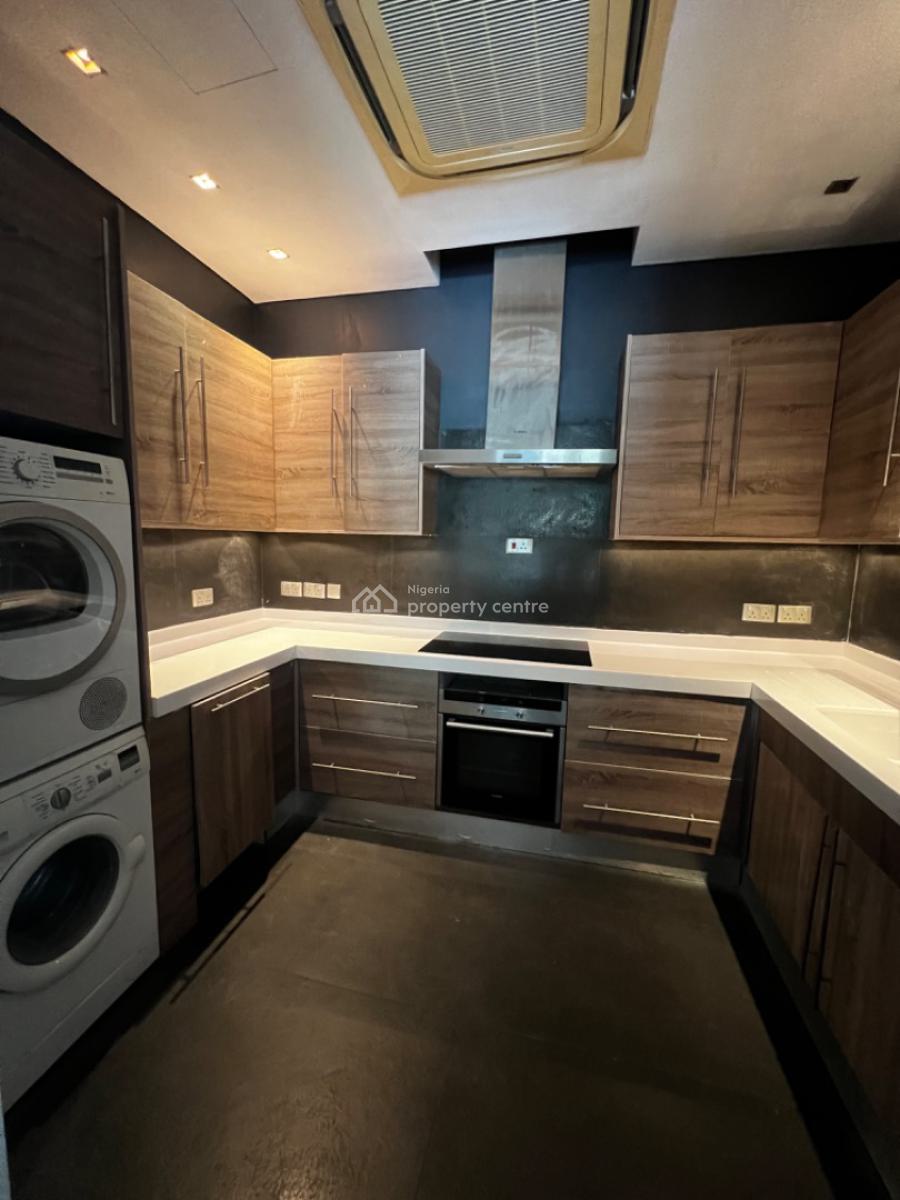 Luxurious 2 Bedroom Apartment with Maids Room, Ikoyi, Lagos, Flat / Apartment for Rent