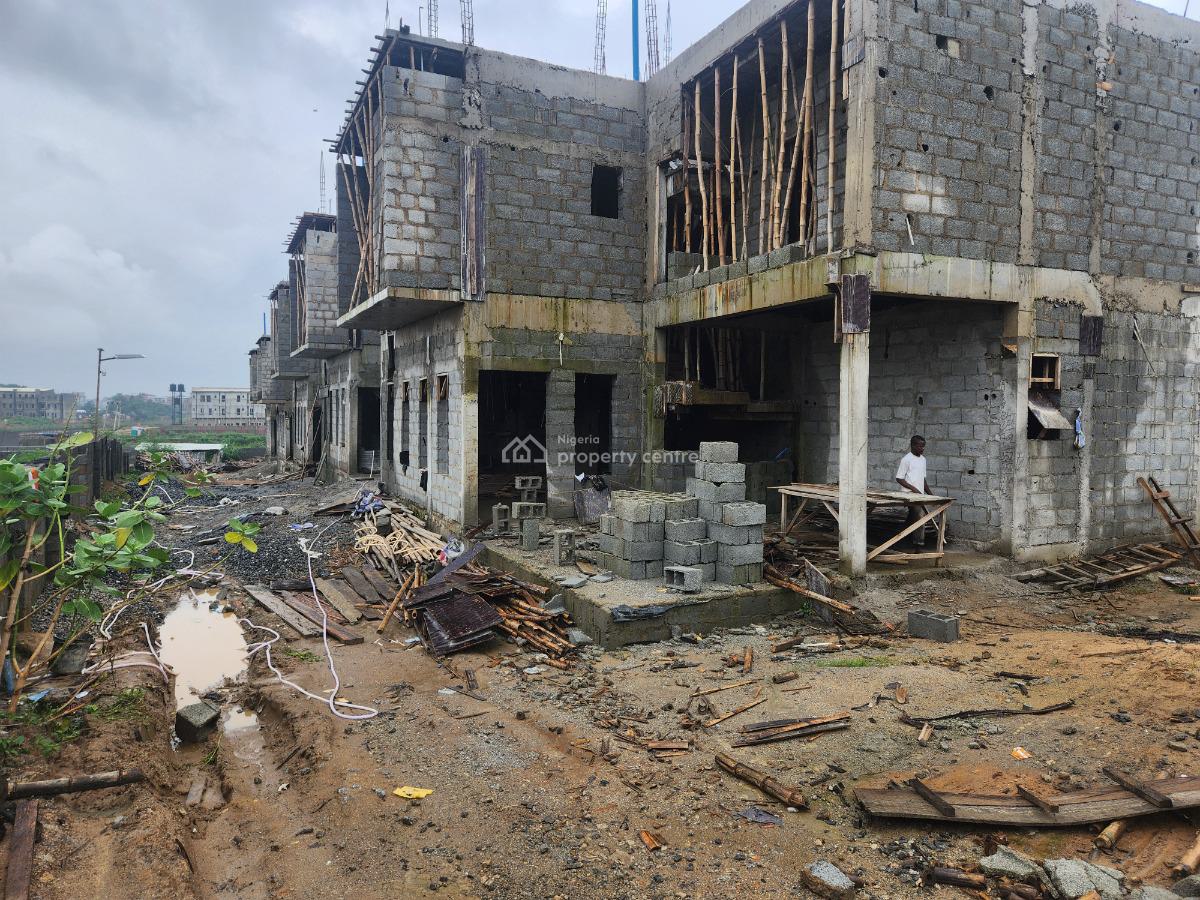 5 Bedrooms Terrace Duplex with Bq Sold As Advanced Carcass, Valentine Nwabueze Crescent, Jahi, Abuja, Terraced Duplex for Sale
