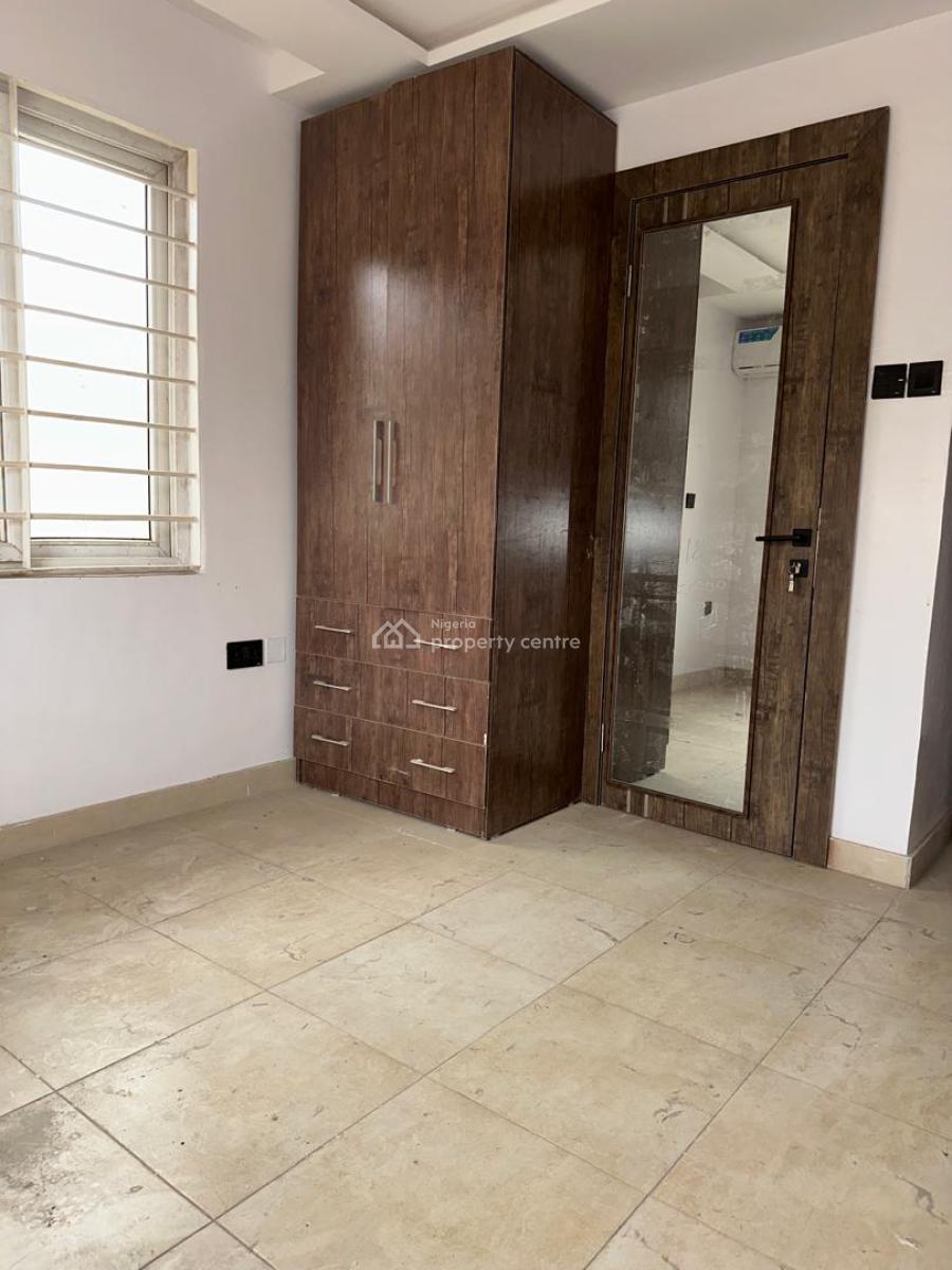 3 Bedroom Flat, Off Admiralty Way Lekki Phase 1 Lekki Lagos, Lekki Phase 1, Lekki, Lagos, Flat / Apartment for Rent