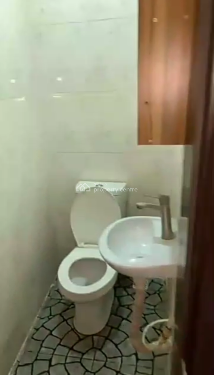 Serviced Partly Furnished 1 Bed with Balcony and Ocean View( Video Is, Ikate Elegushi, Lekki Phase 1, Lekki, Lagos, Mini Flat (room and Parlour) for Rent
