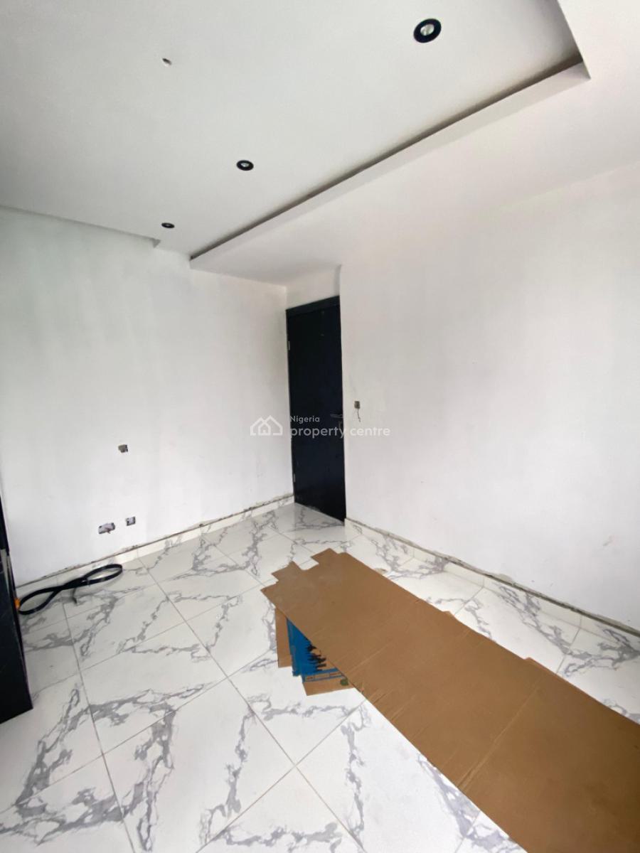 a Nicely Built 2 Bedroom Apartment Suitable for Investment, Ikate, Lekki, Lagos, Block of Flats for Sale