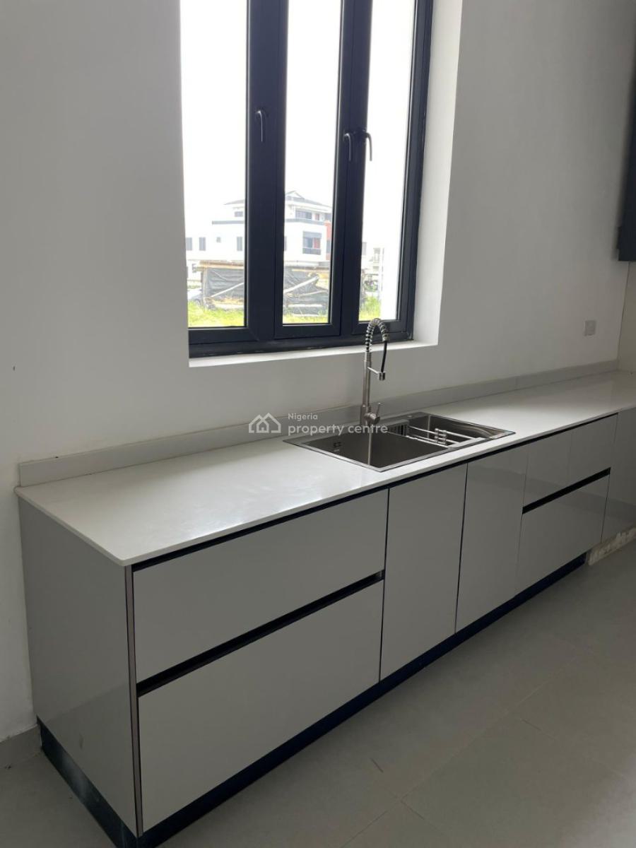 5 Bedrooms Semi Detached and Bq with Swimming, Cowrie Creek Ikate, Ikate Elegushi, Lekki, Lagos, Semi-detached Duplex for Sale