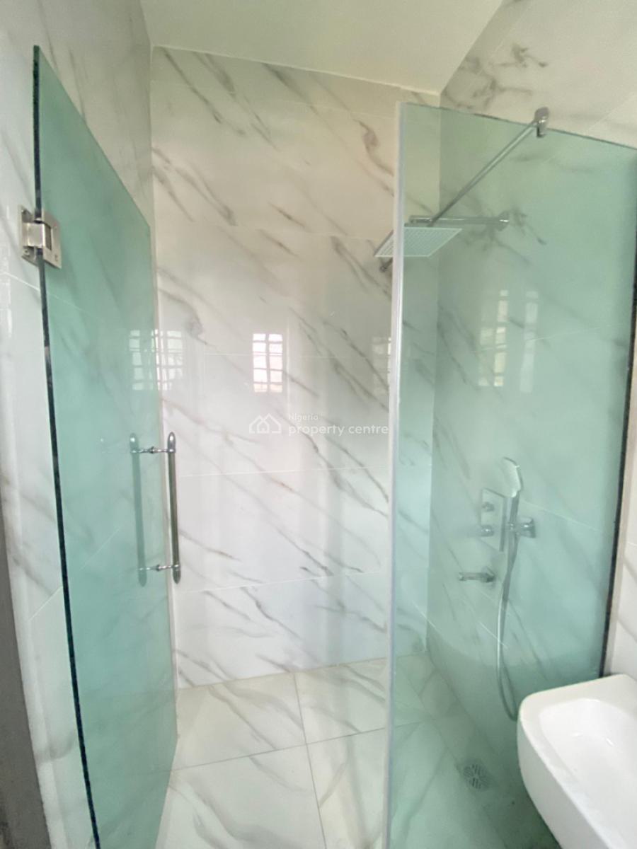 Nicely Built 2 Bedroom Apartment  Suitable for Investment, Freedom Way Lekki, Lekki Phase 1, Lekki, Lagos, Block of Flats for Sale