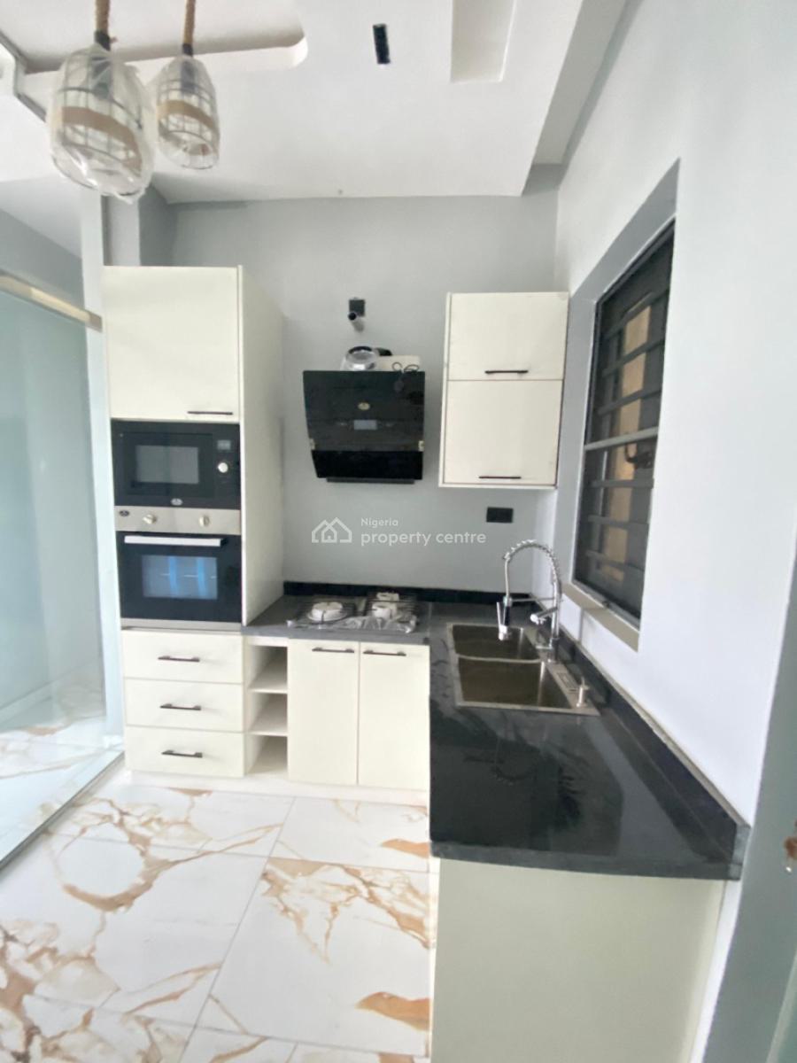 Nicely Built 2 Bedroom Apartment  Suitable for Investment, Freedom Way Lekki, Lekki Phase 1, Lekki, Lagos, Block of Flats for Sale
