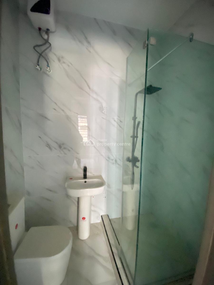 Nicely Built 2 Bedroom Apartment  Suitable for Investment, Freedom Way Lekki, Lekki Phase 1, Lekki, Lagos, Block of Flats for Sale