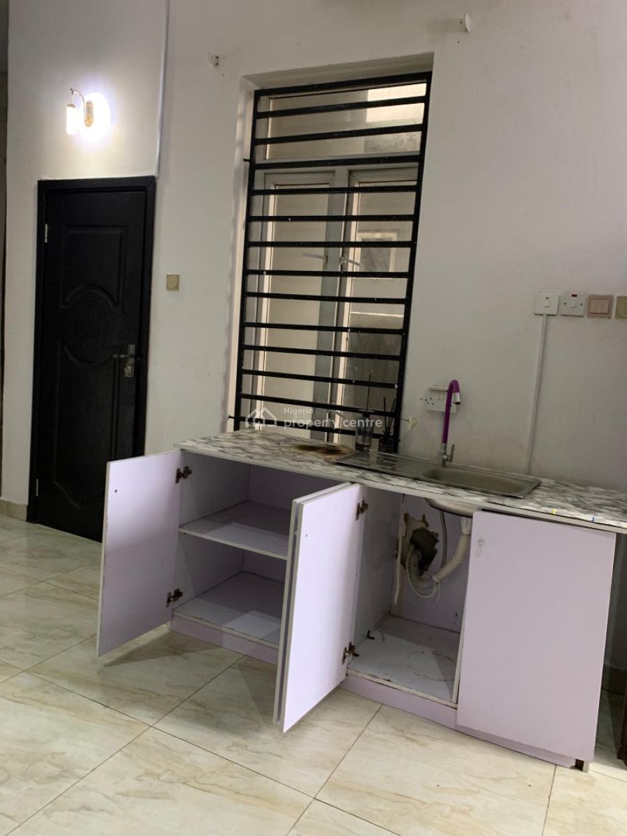 Self Contain Studio, Chevy View Estate, Lekki Expressway, Lekki, Lagos, Self Contain (single Rooms) for Rent