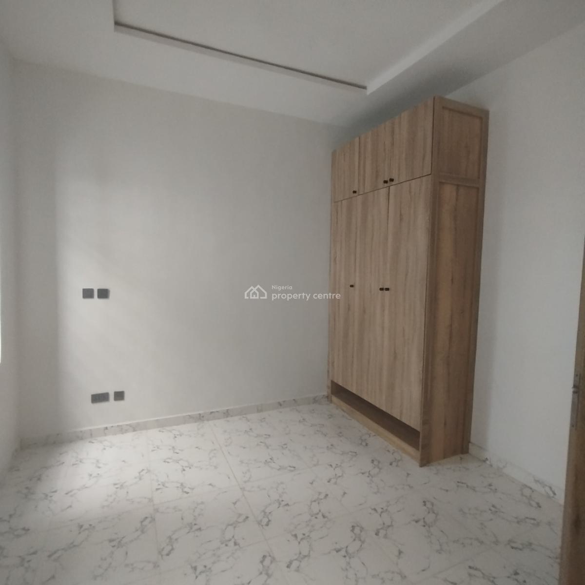 Nice 4 Bedroom Terrace Duplex, Mobil Road, Ajah, Lekki Expressway, Lekki, Lagos, Terraced Duplex for Rent