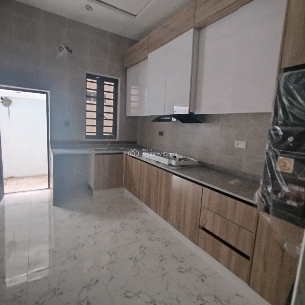 Nice 4 Bedroom Terrace Duplex, Mobil Road, Ajah, Lekki Expressway, Lekki, Lagos, Terraced Duplex for Rent