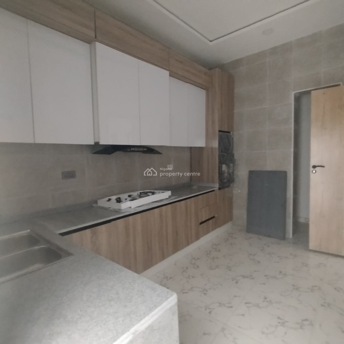 Nice 4 Bedroom Terrace Duplex, Mobil Road, Ajah, Lekki Expressway, Lekki, Lagos, Terraced Duplex for Rent