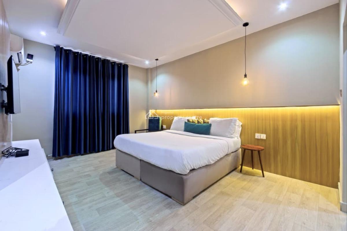 Tokyo  Luxury 3-bedroom Waterfront Penthouse, Lekki Phase 1, Lekki, Lagos, Flat / Apartment Short Let