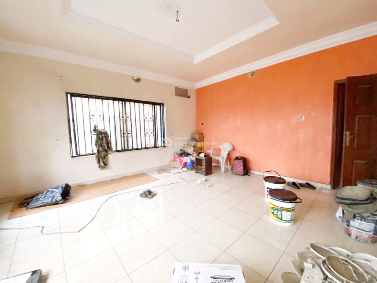 a Well Maintained Spacious 3 Bedroom Flat, Gra Phase 1, Magodo, Lagos, Flat / Apartment for Rent