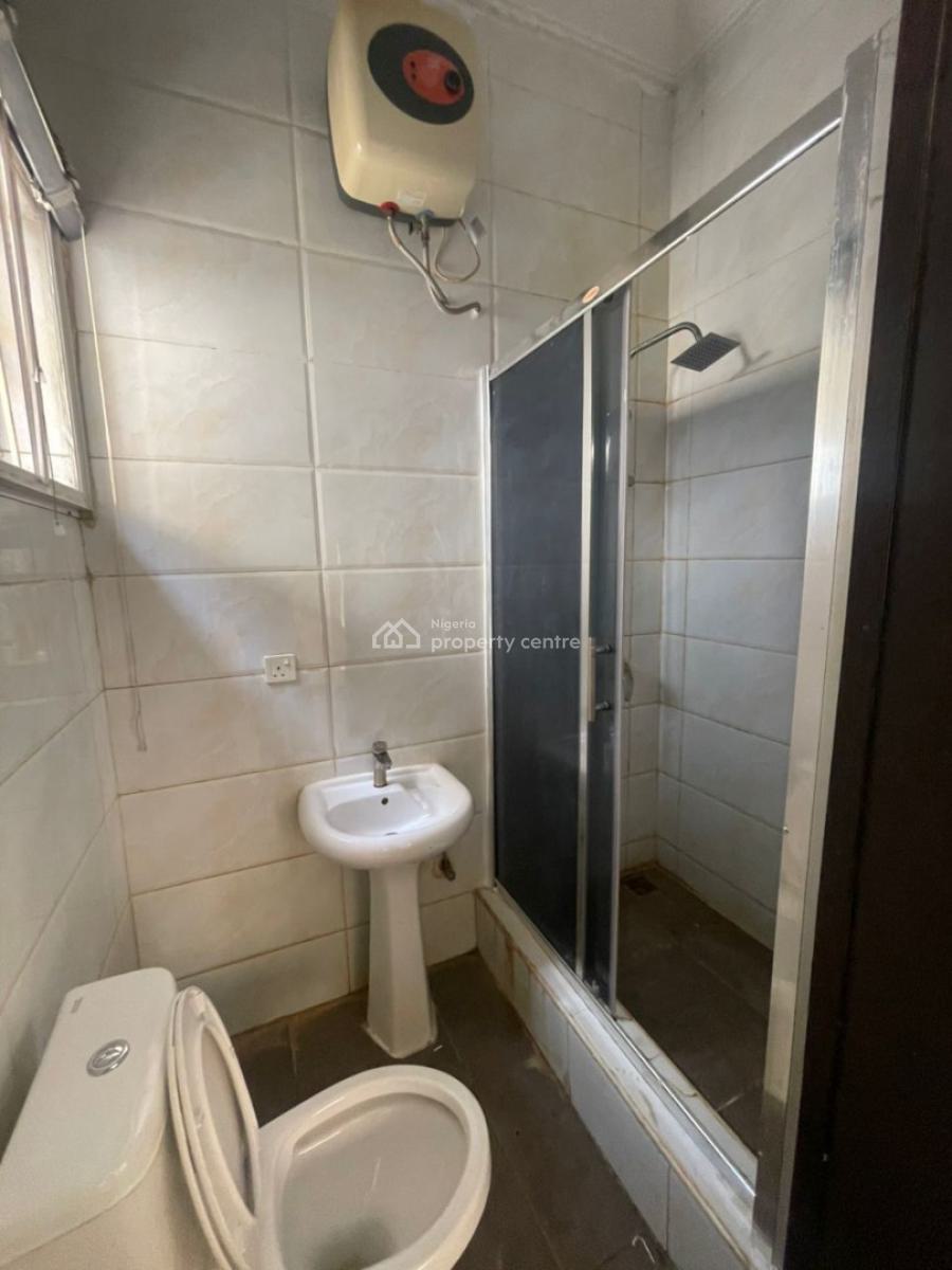 Standard Room with Ac, Fridge and Washing Machine, Bera Estate, Lekki, Lagos, Flat / Apartment for Rent