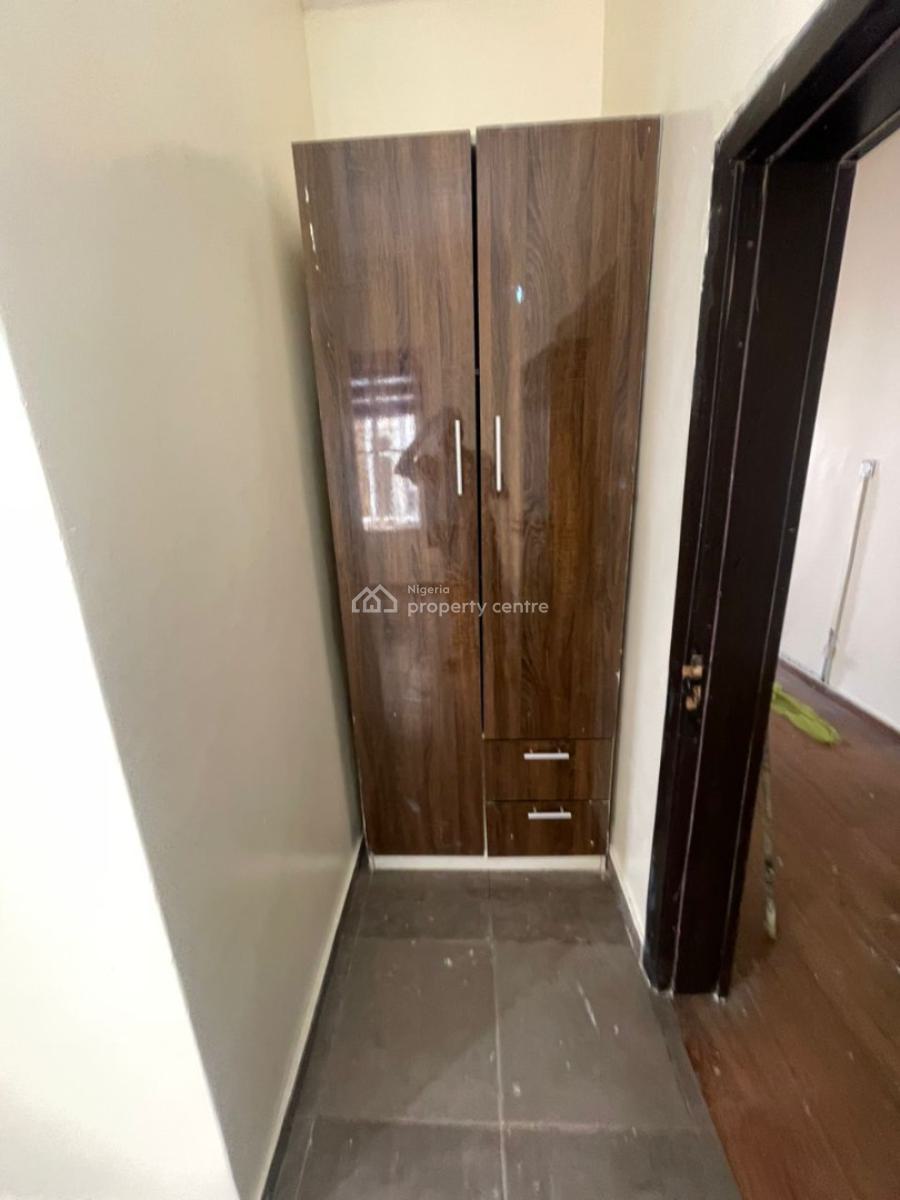 Standard Room with Ac, Fridge and Washing Machine, Bera Estate, Lekki, Lagos, Flat / Apartment for Rent