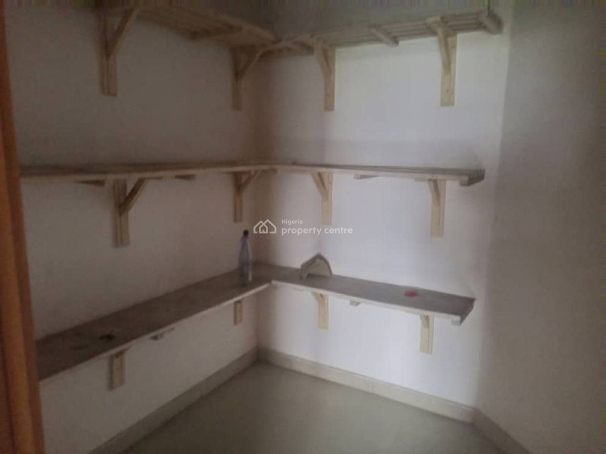 3 Bedroom Flat with a Room Bq, Off Odeku, Victoria Island (vi), Lagos, Flat / Apartment for Rent