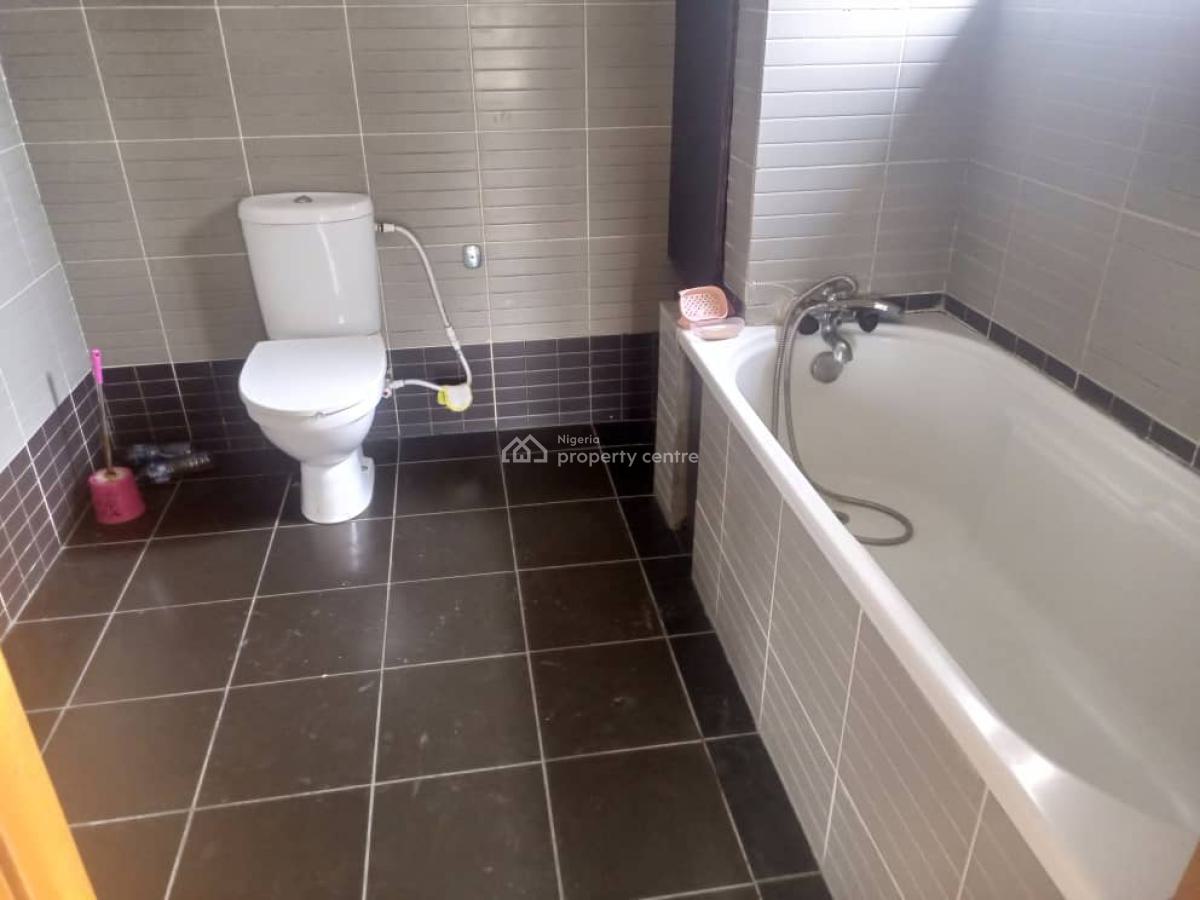3 Bedroom Flat with a Room Bq, Off Odeku, Victoria Island (vi), Lagos, Flat / Apartment for Rent