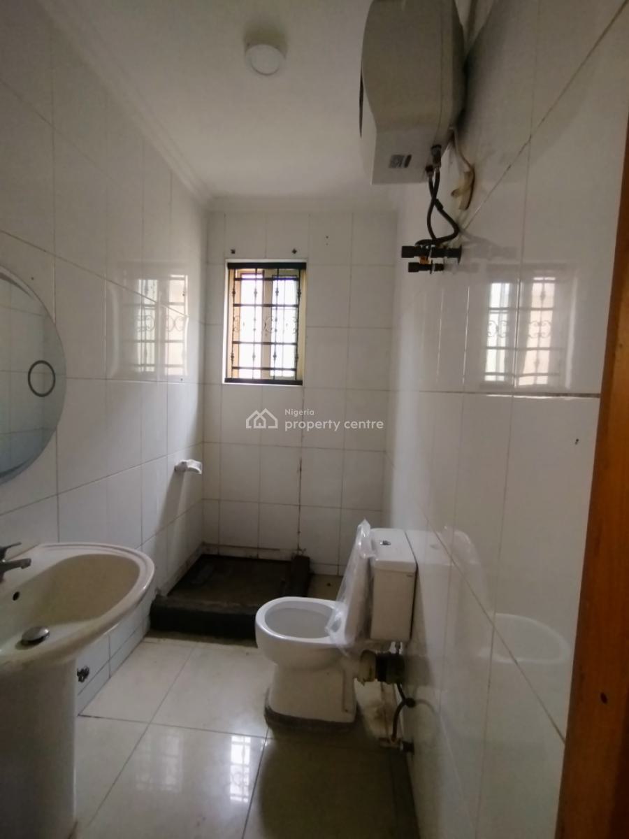 Renovated Ground Floor 2-bedroom Apartment, Off Hakeem Dickson, Lekki Phase 1, Lekki, Lagos, Flat / Apartment for Rent