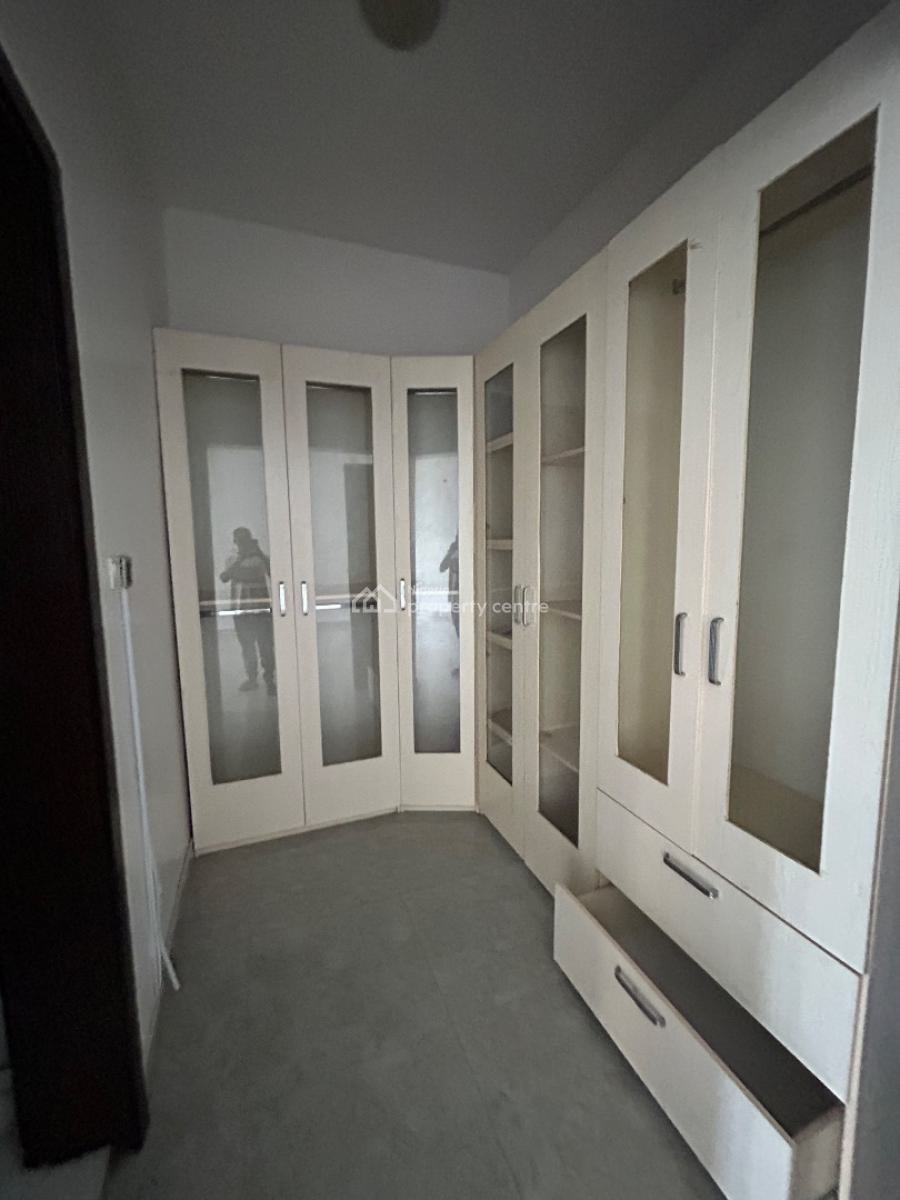 Well Maintained Spacious Master Bedroom Selfcon with Shared Kitchen, Bera Estate, Lekki, Lagos, Self Contain (single Rooms) for Rent