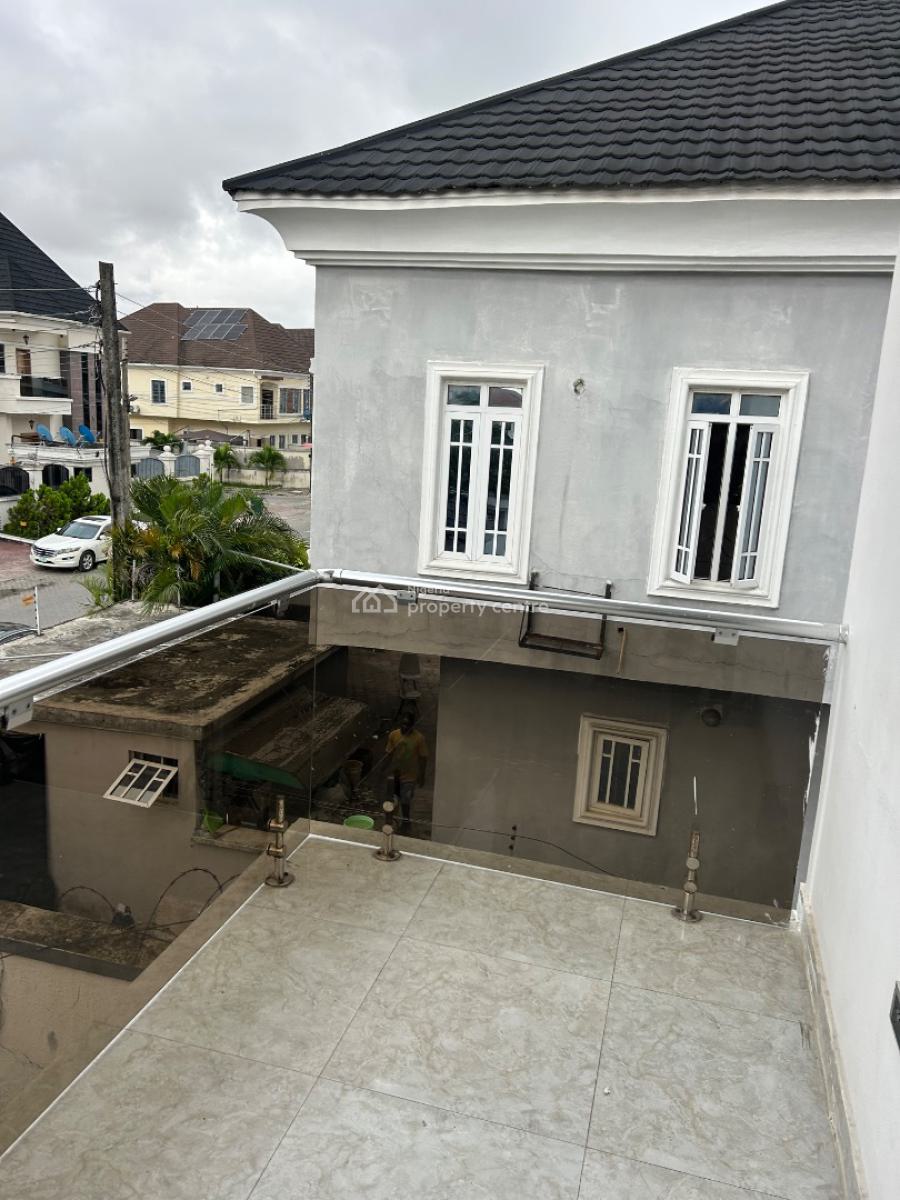 Well Maintained Spacious Master Bedroom Selfcon with Shared Kitchen, Bera Estate, Lekki, Lagos, Self Contain (single Rooms) for Rent