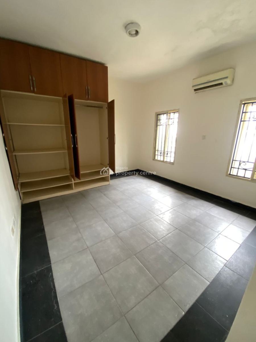 3 Bedroom Apartments in a Serene and Secured Environment, Right Hand Side, Lekki Phase 1, Lekki, Lagos, Flat / Apartment for Rent