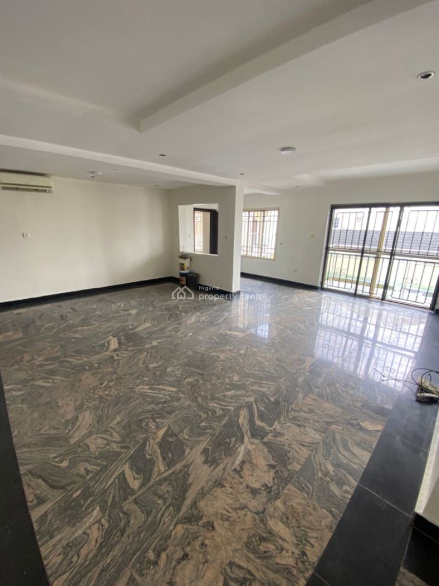 3 Bedroom Apartments in a Serene and Secured Environment, Right Hand Side, Lekki Phase 1, Lekki, Lagos, Flat / Apartment for Rent