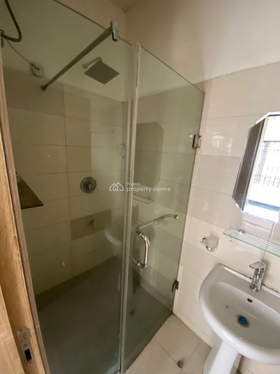 3 Bedroom Apartments in a Serene and Secured Environment, Right Hand Side, Lekki Phase 1, Lekki, Lagos, Flat / Apartment for Rent