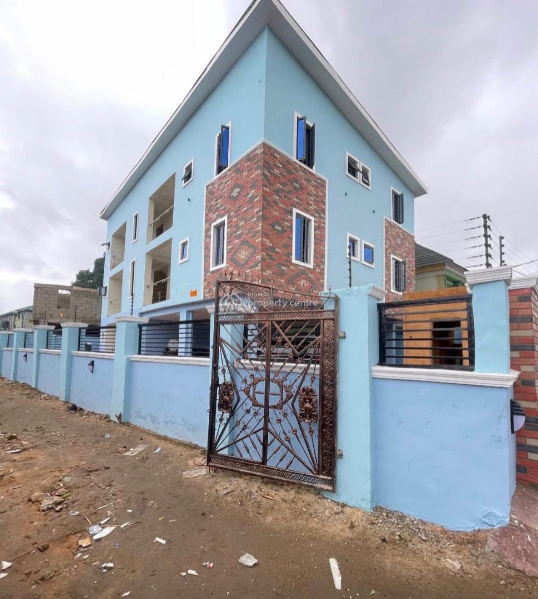 a Luxury Spacious 2 Bedroom with Car Park, Heater in a Prime Location, Surulere, Lagos, Flat / Apartment for Sale