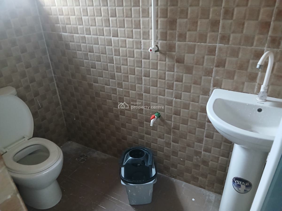 a Lovely Renovated Miniflat, Abule Ijesha, Abule Ijesha, Yaba, Lagos, Mini Flat (room and Parlour) for Rent