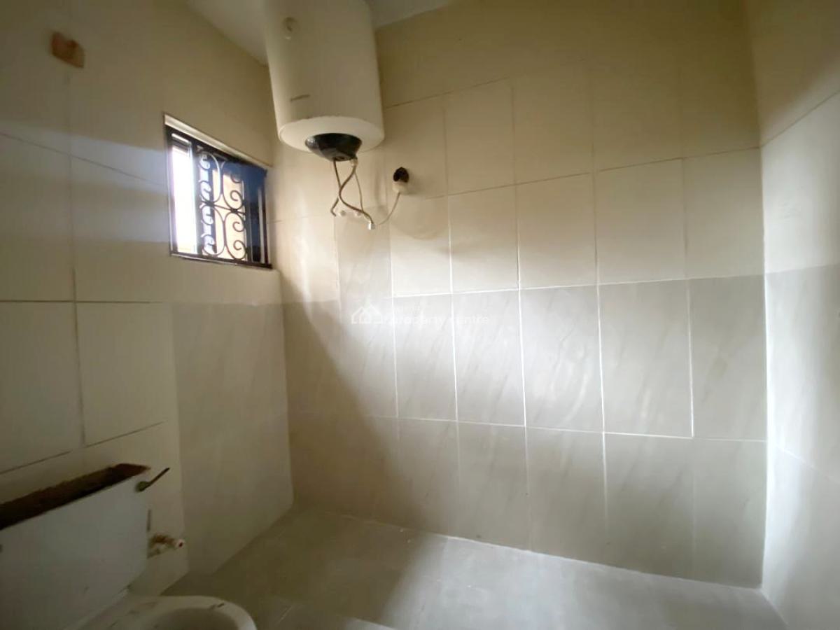 Luxury 3 Bedroom Apartment, Gra Phase 1, Magodo, Lagos, Flat / Apartment for Rent