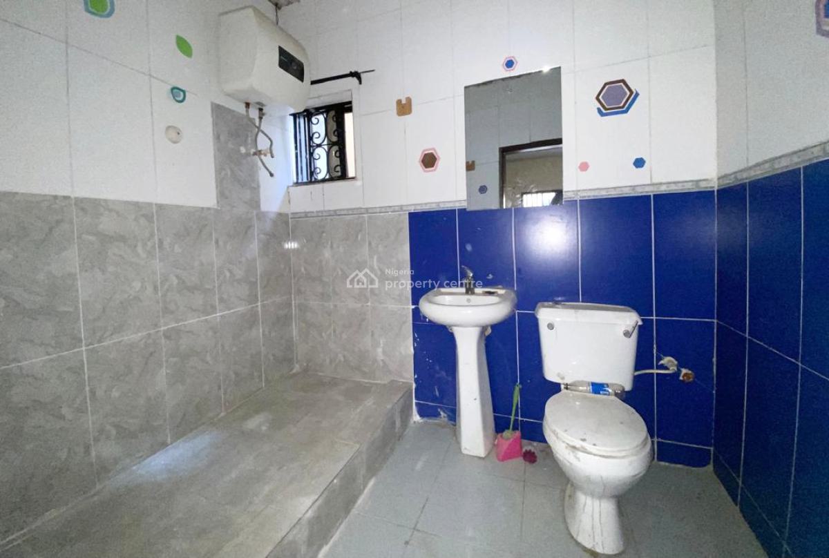 Luxury 3 Bedroom Apartment, Gra Phase 1, Magodo, Lagos, Flat / Apartment for Rent