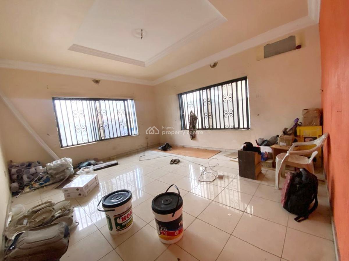 Luxury 3 Bedroom Apartment, Gra Phase 1, Magodo, Lagos, Flat / Apartment for Rent