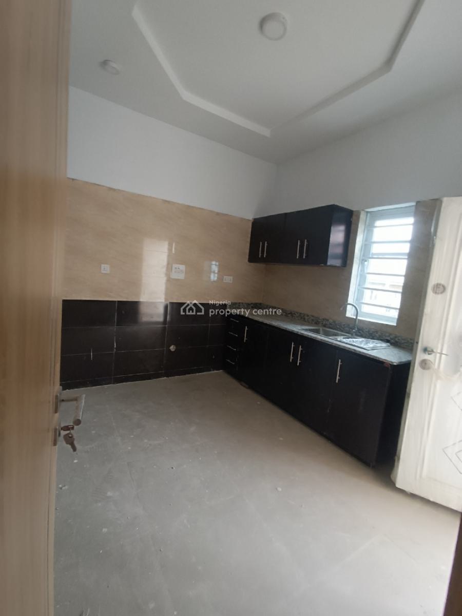a New 2bedroom Flat, Just After Novare Shoprite Ajah, Lekki, Lagos, Flat / Apartment for Rent