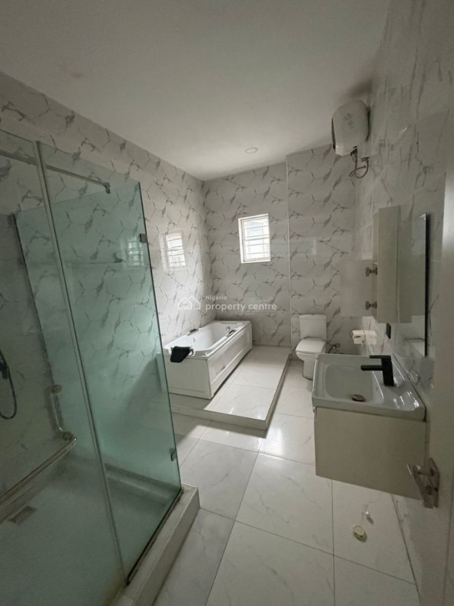 Master Bedroom, Orchid Road, Ikota, Lekki, Lagos, Self Contain (single Rooms) for Rent