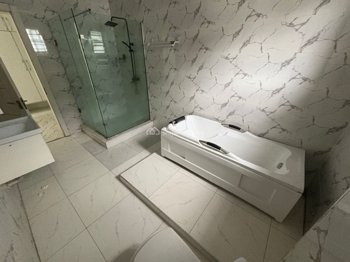 Master Bedroom, Orchid Road, Ikota, Lekki, Lagos, Self Contain (single Rooms) for Rent