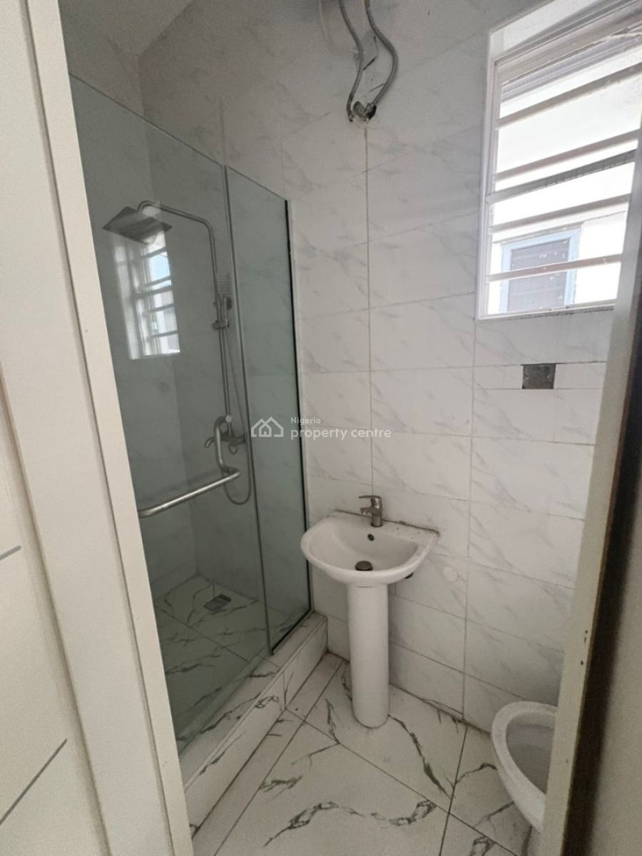 Large Room, G R a, Ikota, Lekki, Lagos, Self Contain (single Rooms) for Rent