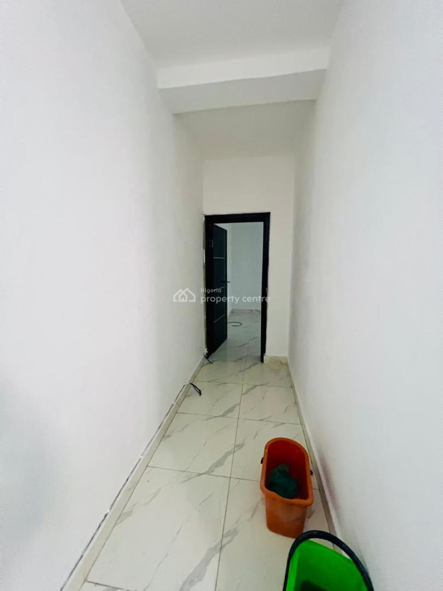 Spacious 1brm Serviced Flat in a Cozy Access Code Estate, Before Cheveron New Road Lekki, Lekki, Lagos, Mini Flat (room and Parlour) for Rent