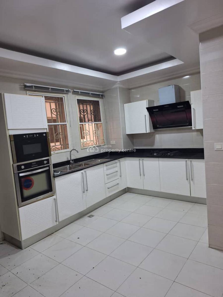 : 2-bedroom Flat Upstairs(video Available on Request), Lekki, Lekki Phase 1, Lekki, Lagos, Mini Flat (room and Parlour) for Rent